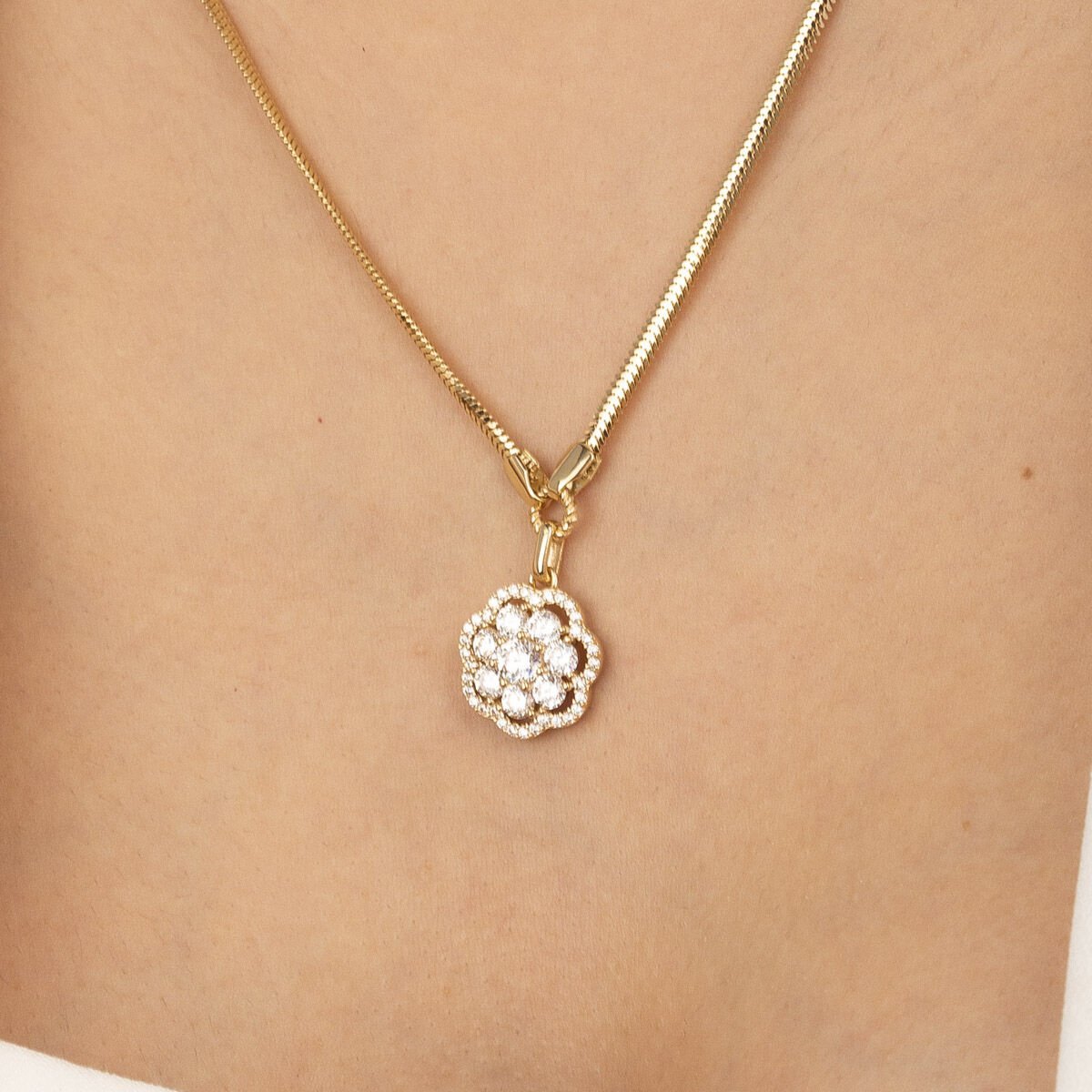 Yılan Zincir Papatya Altın Kolye