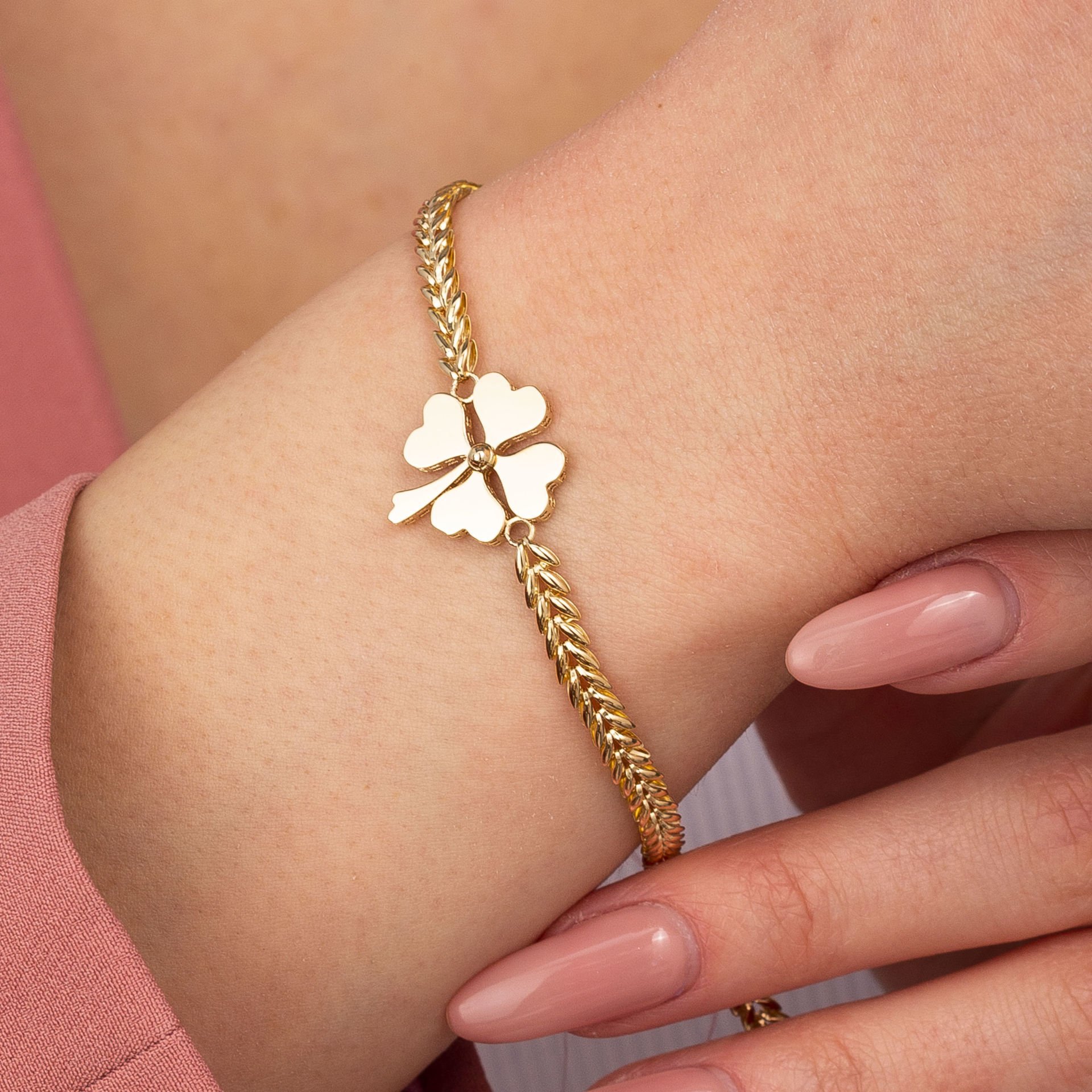 Kalp Yonca Altın Bileklik