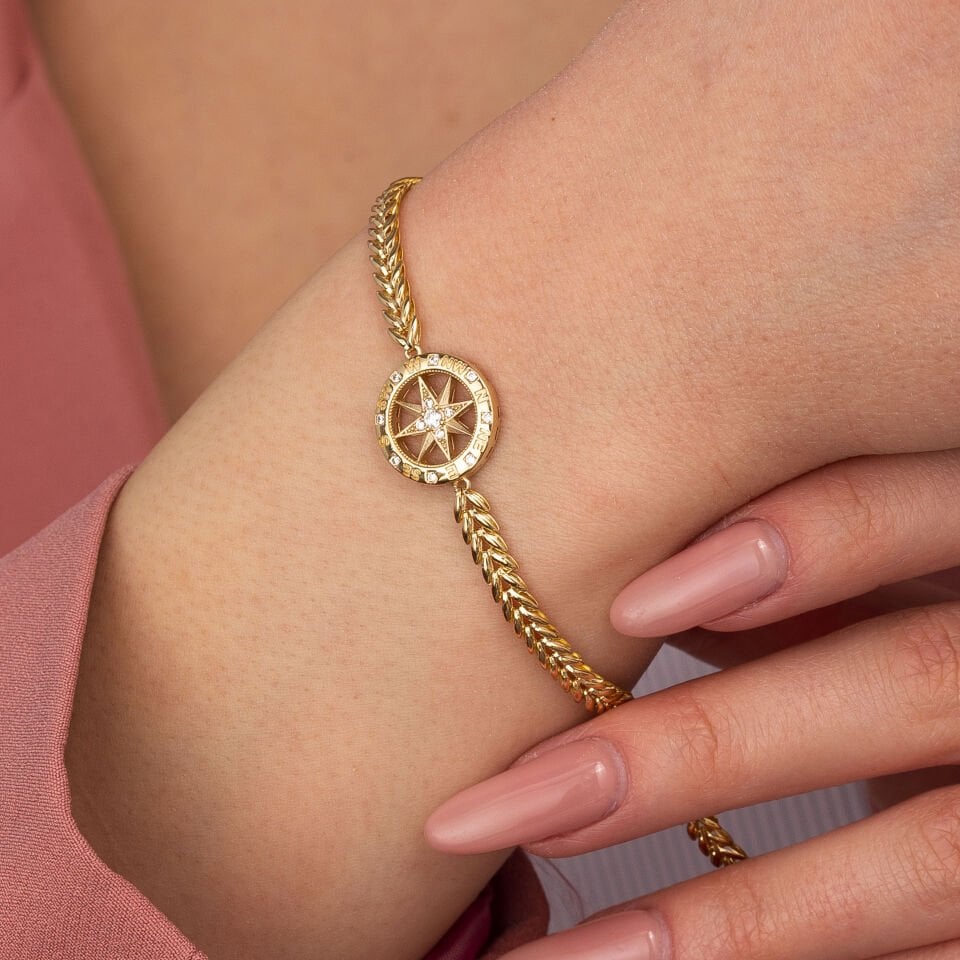 Taş Detay Pusula Altın Bileklik